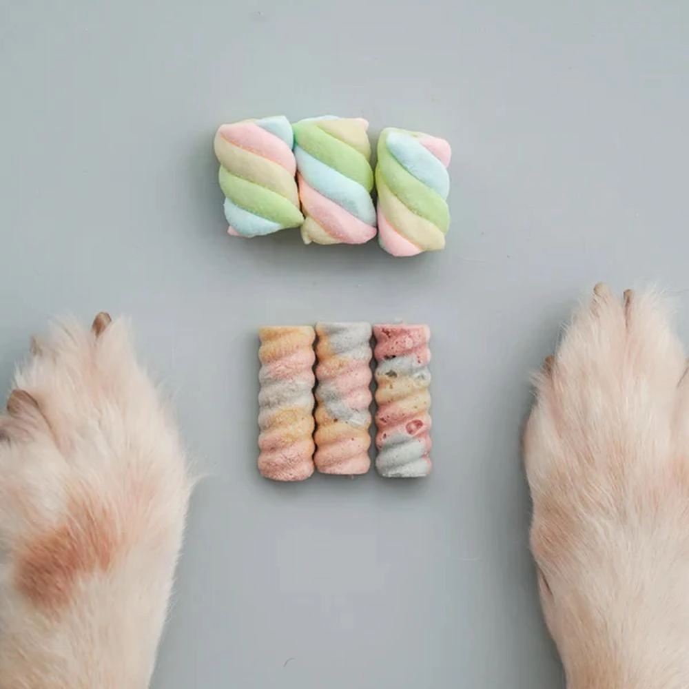 Marshmallow Swirl Freeze Dried Treats for Dogs and Cats