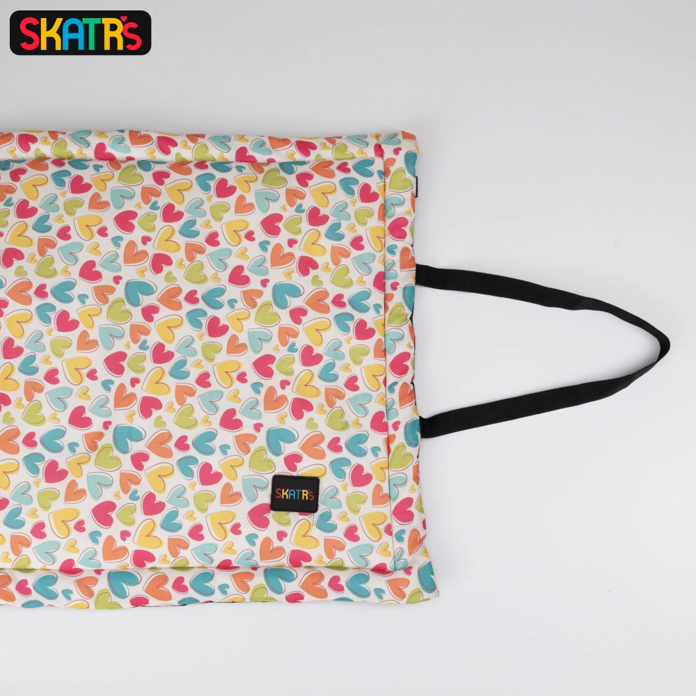 Skatrs Cozy Love Print Mat for Dogs & Cats   Barkbutler x Fofos Brown Woodplay Triangle Chew Dogs Toy Combo