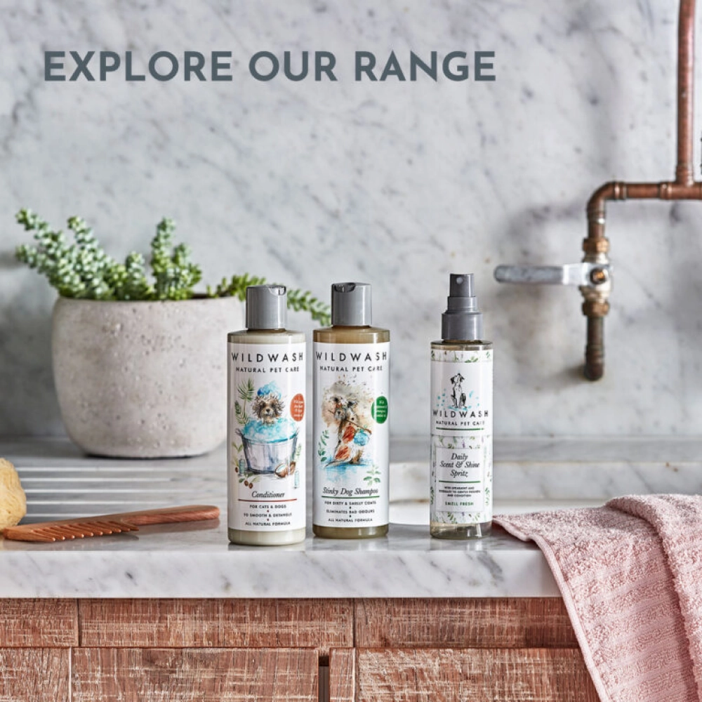 WildWash Pro Hydrating Shampoo for Dogs and Cats